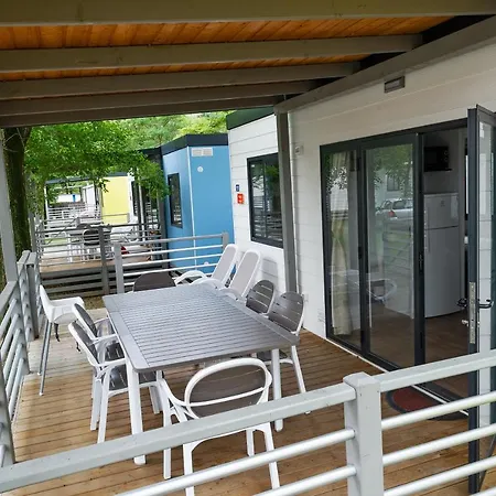 Mobile Homes Belvedere Vacanceselect 브랜지카