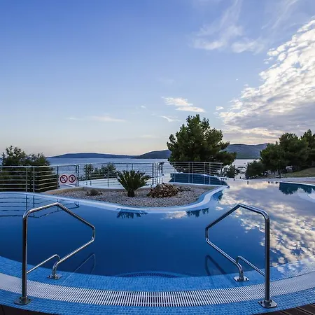 Mobile Homes Belvedere Vacanceselect 4*